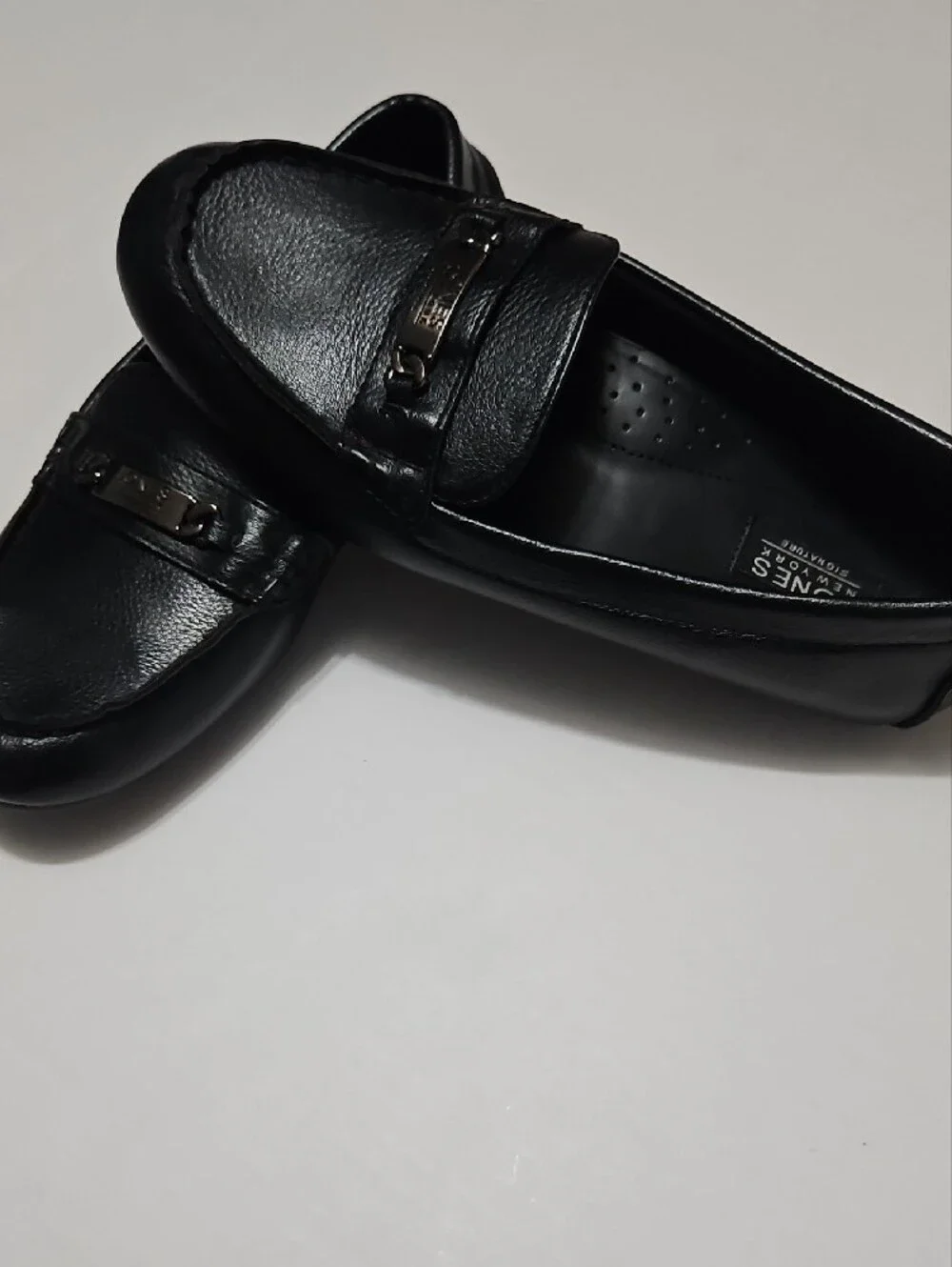 Jones New York Black Leather Slip-On Loafers with Metal Bit Size 8.5W